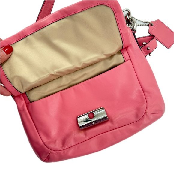 COACH Kristin Pink Leather Shoulder Crossbody Hobo Bag Purse F22308 - Picture 9 of 17